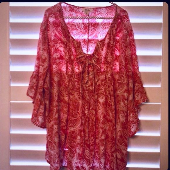 Style & Co. Tops - FREE a with a bundle purchase Styles & Co coral & white blouse